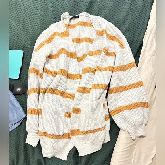 Shirt and body suit lot L and XL - Picture 5 of 16